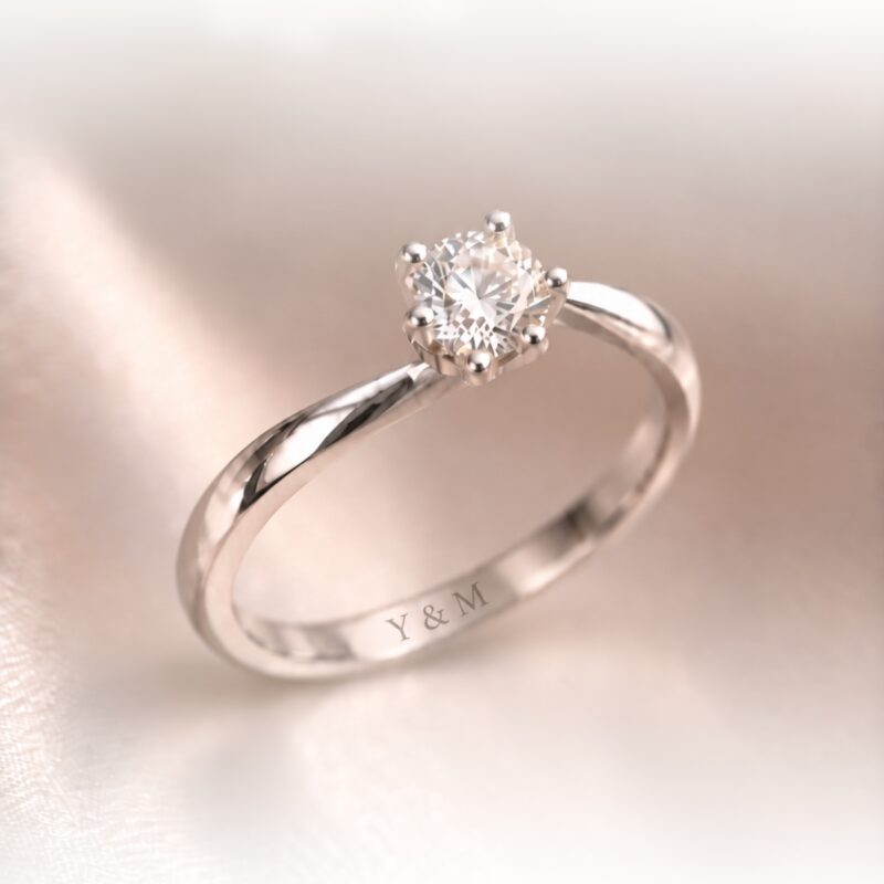 Anillo Lia